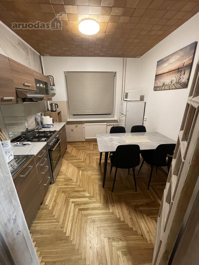 Išnuomojamas 4kamb. butas labai patogioje