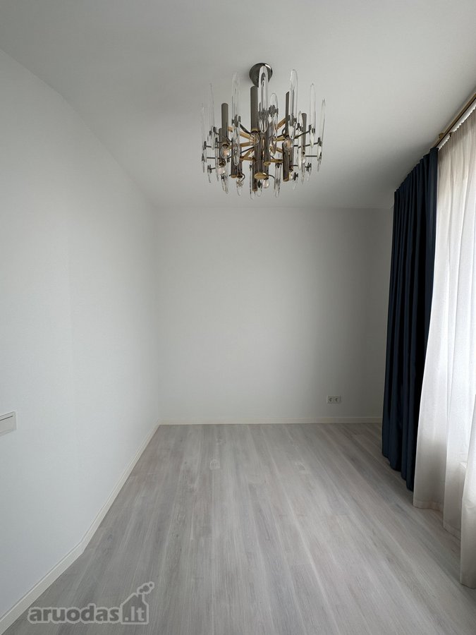 Išnuomojamas erdvus 3-jų kambarių butas - nuotraukos Nr. 28