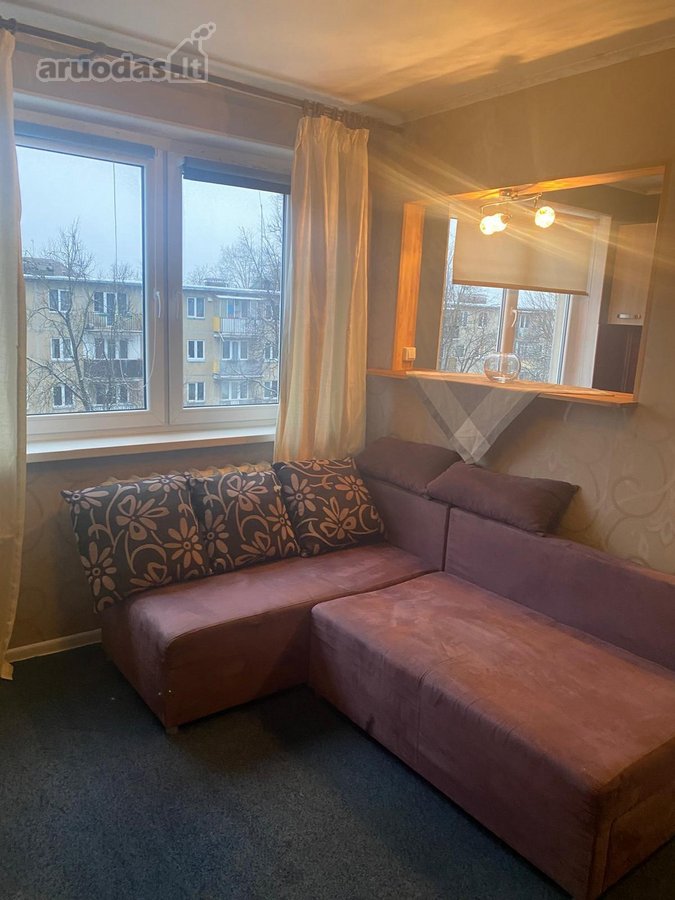 Nuomojamas šiltas, vieno kambario butas