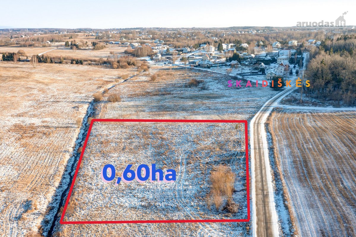 Parduodamas labai geroje vietoje 0.6ha žemės