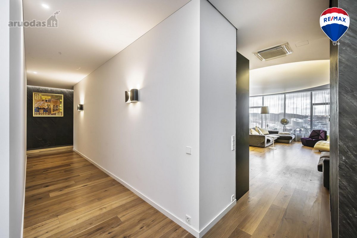This luxurious 257 sq. m. apartment is - nuotraukos Nr. 13