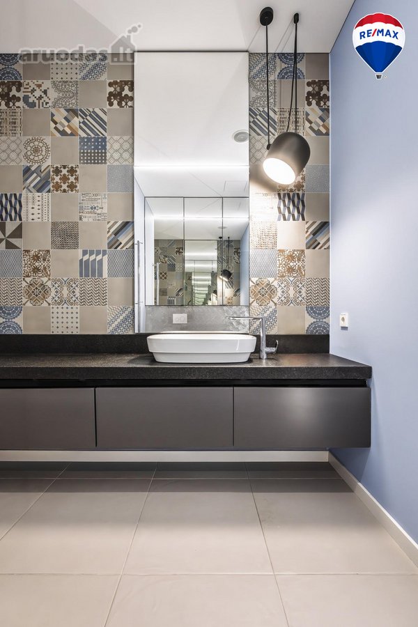 This luxurious 257 sq. m. apartment is - nuotraukos Nr. 17