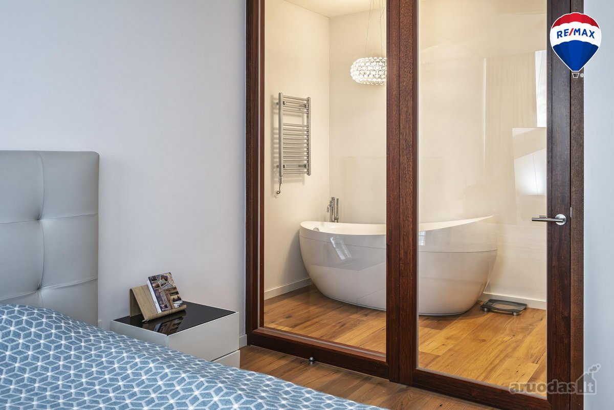 This luxurious 257 sq. m. apartment is - nuotraukos Nr. 21