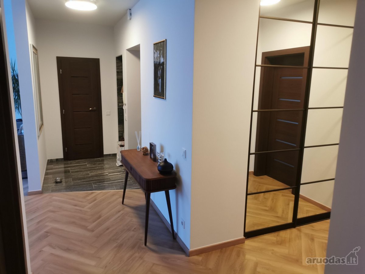 Parduodamas erdvus ir jaukus 3 kambarių butas - nuotraukos Nr. 6