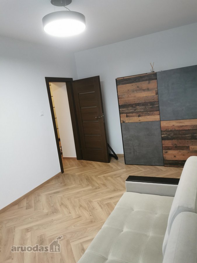 Parduodamas erdvus ir jaukus 3 kambarių butas - nuotraukos Nr. 13