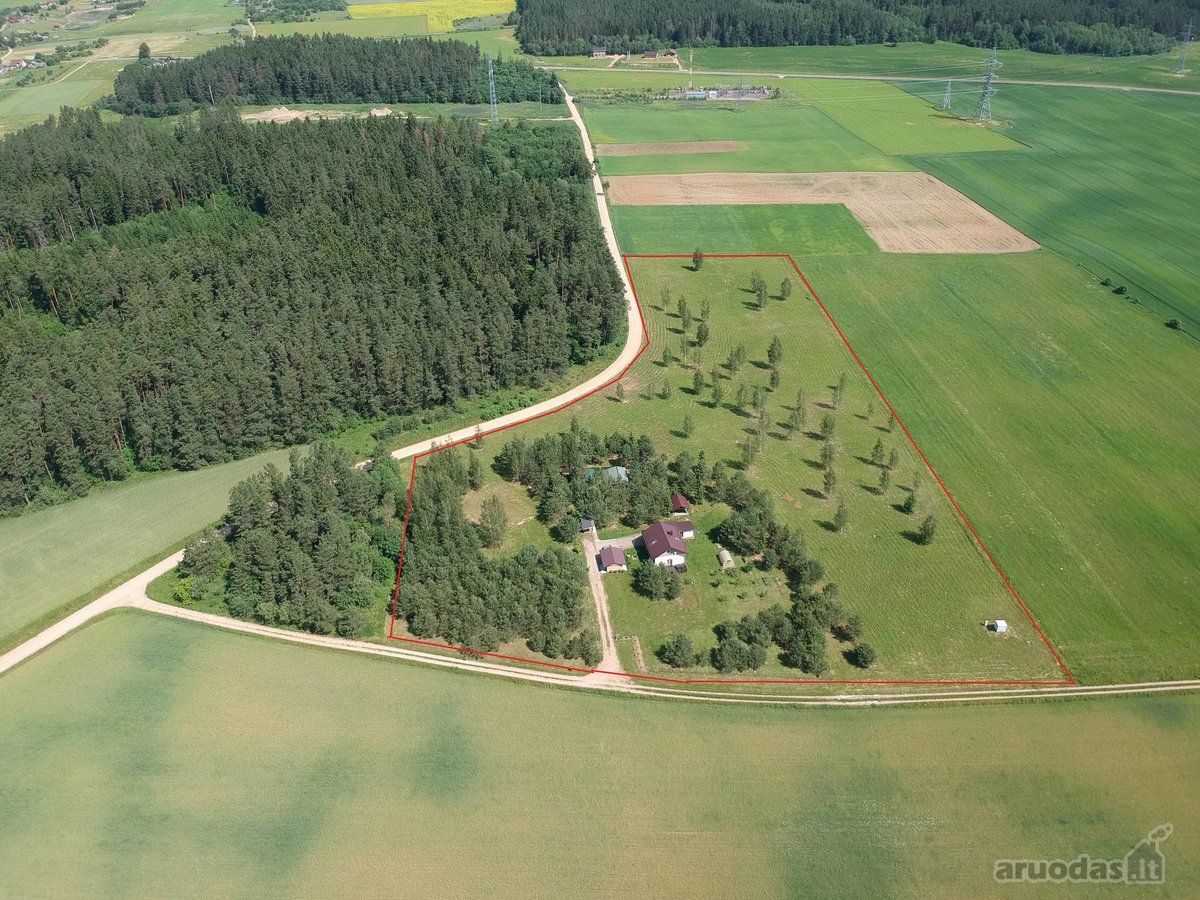 Jaukiame vienuolikos sklypų kvartale