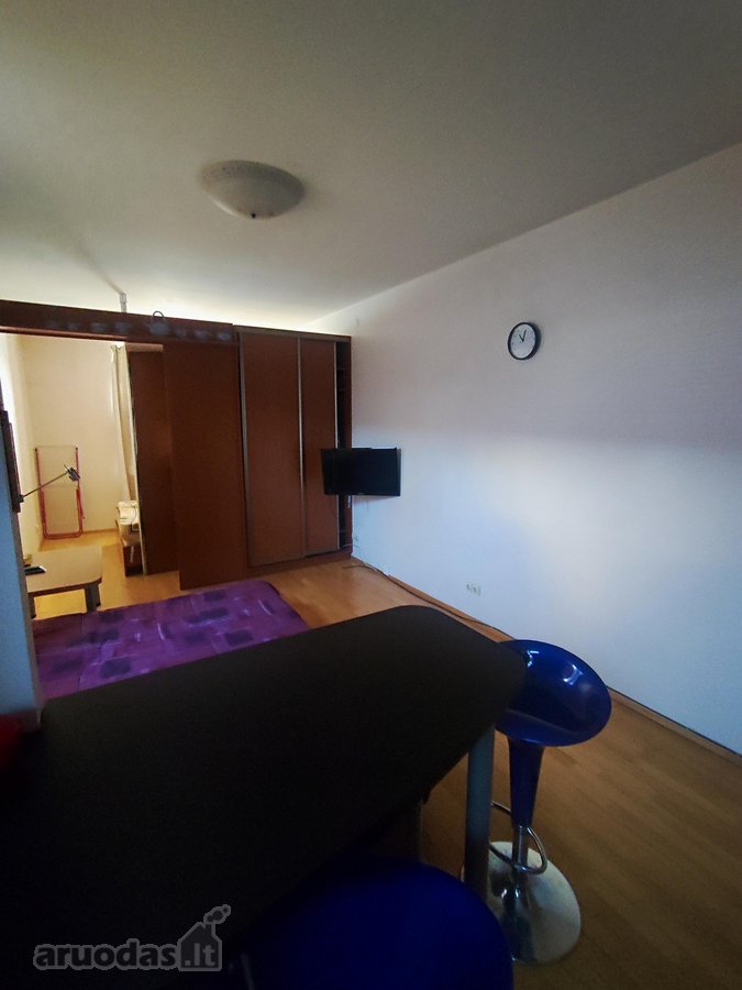 Jaukus butas Kauno senamiestyje su uždaru - nuotraukos Nr. 3