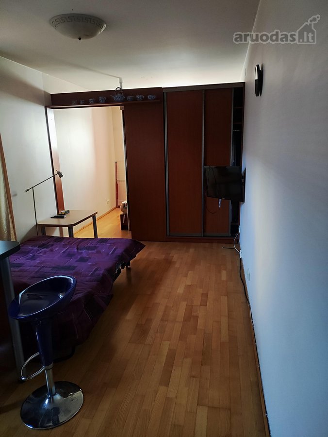 Jaukus butas Kauno senamiestyje su uždaru - nuotraukos Nr. 6