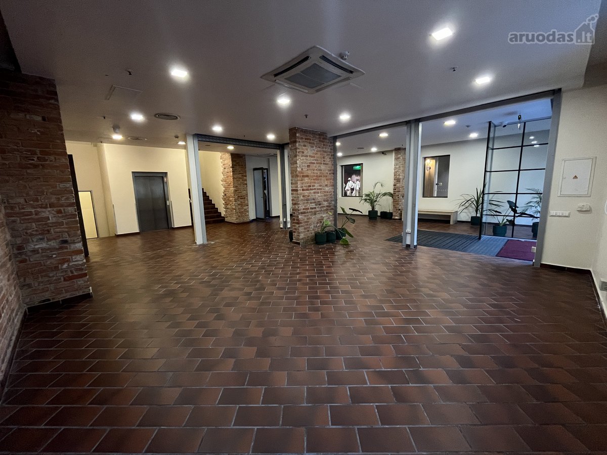 Prekybinės patalpos miesto centre - Pc - nuotraukos Nr. 3