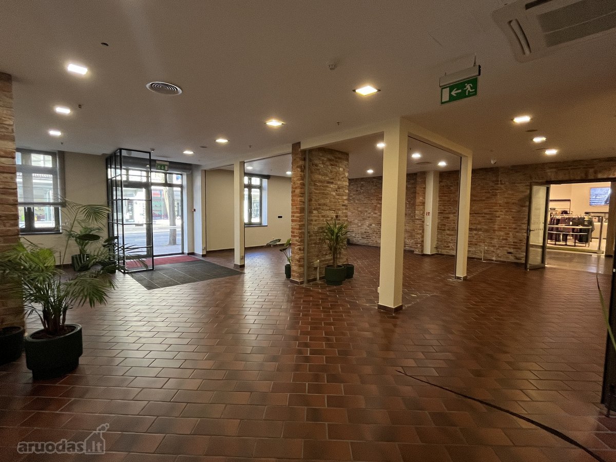 Prekybinės patalpos miesto centre - Pc - nuotraukos Nr. 2