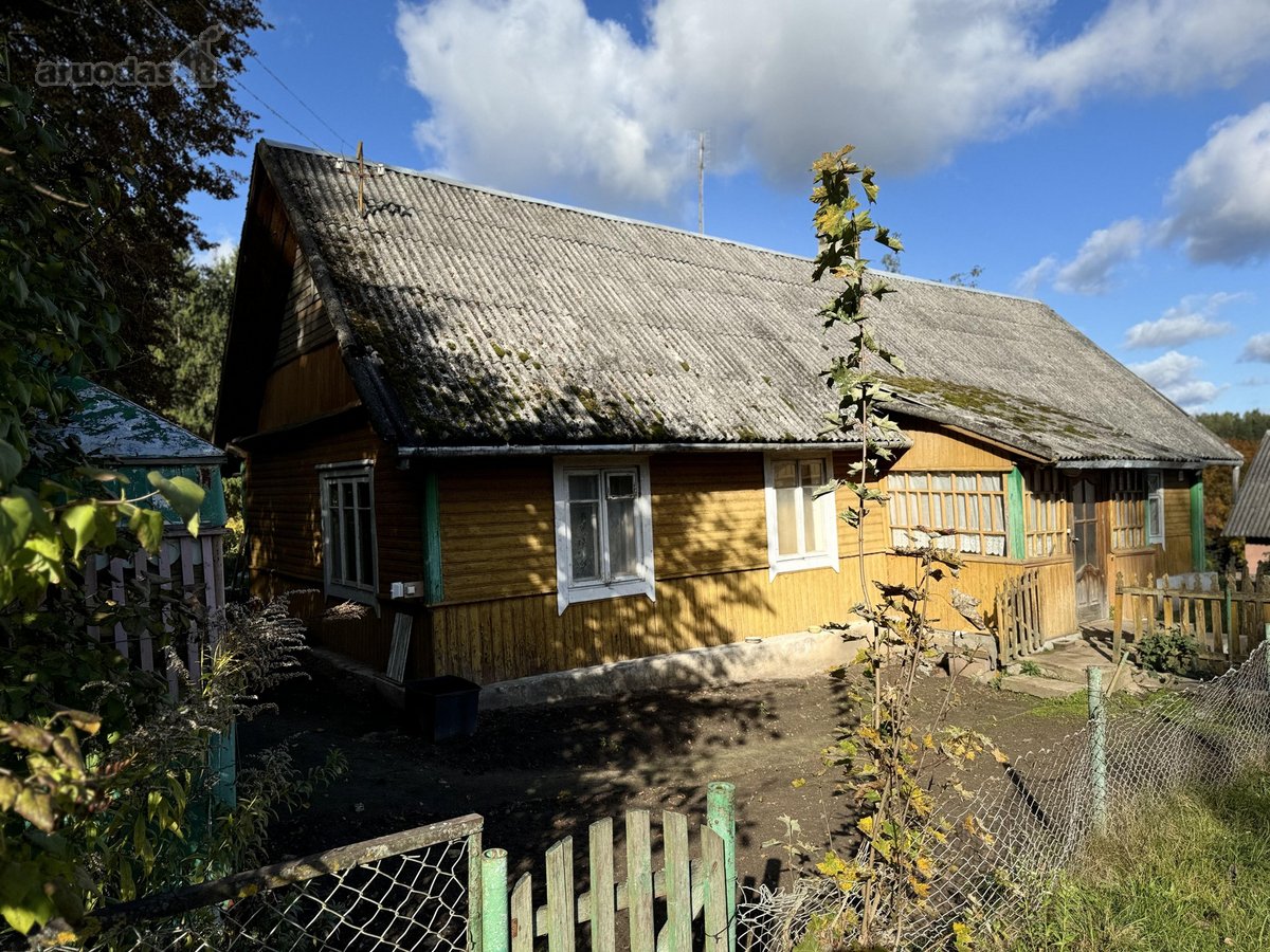 Parduodamas sklypas Gulbinų g. 36, įsikūręs