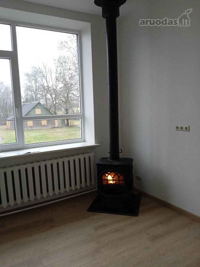 Naujai įrengti vieno ir dviejų kambarių butai. 