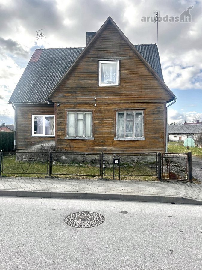 Parduodamas Namas Rietave, Dariaus ir Girėno g. 14