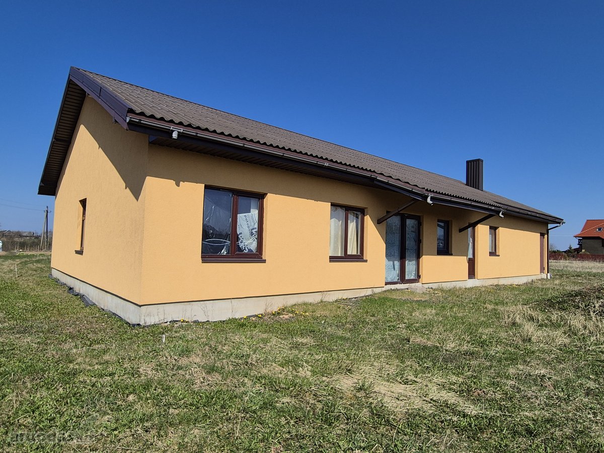Akmenės Mieste, Ramioje Ir Gamtos Apsuptoje
