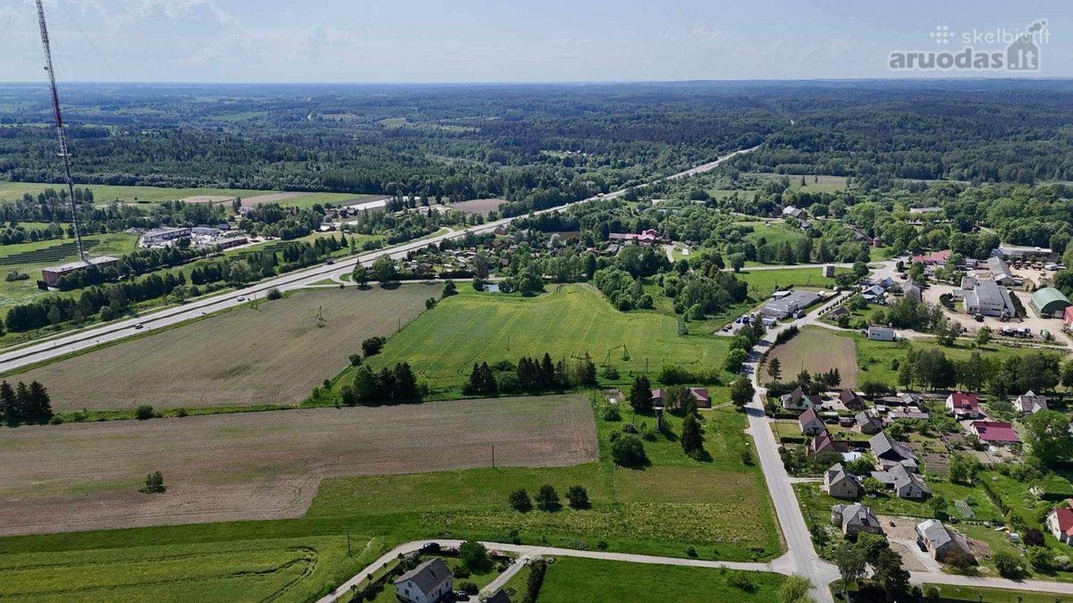 Šiaulių r., Bubiuose parduodami du namų
