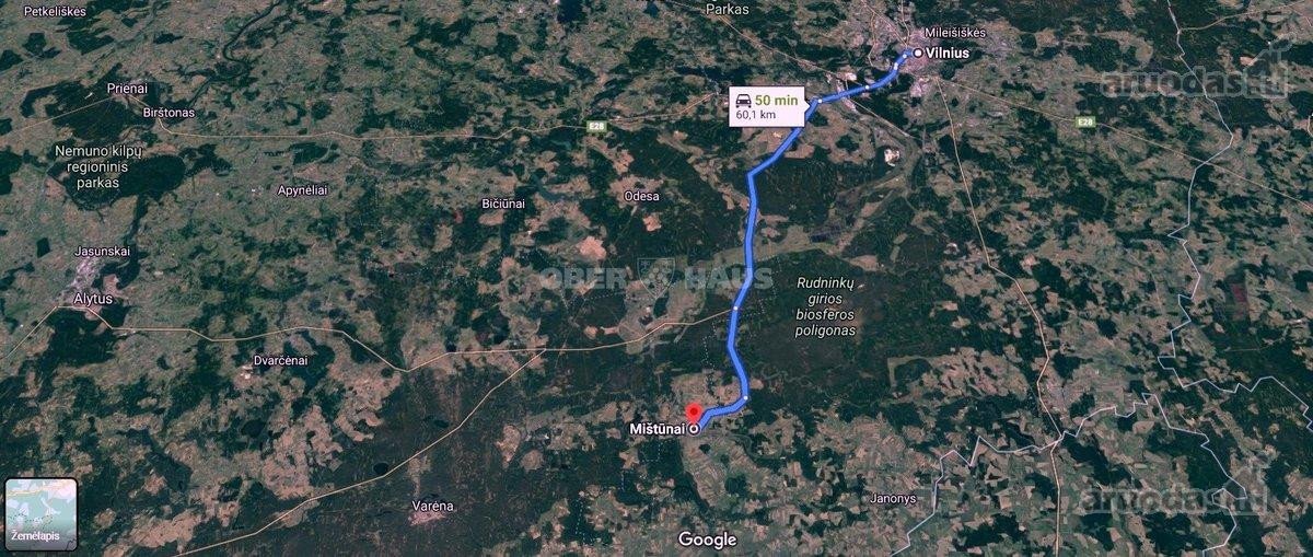 Namas randasi viduryje kaimo,apsuptas - nuotraukos Nr. 13