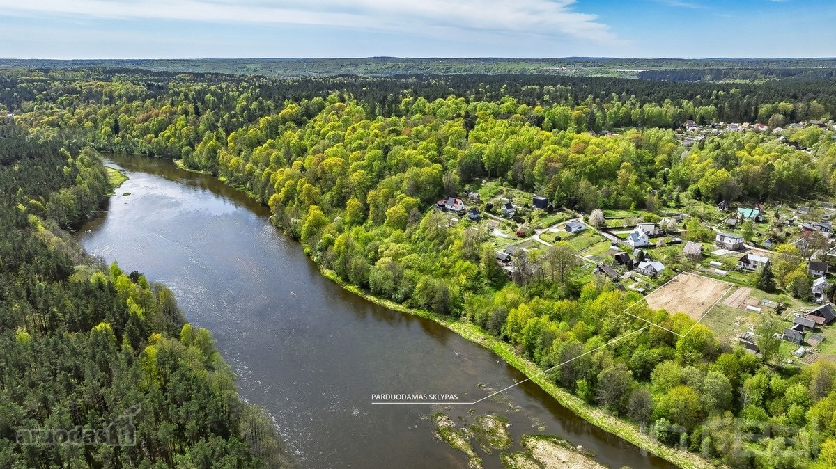 Parduodamas 22 arų sklypas ant Neries upės