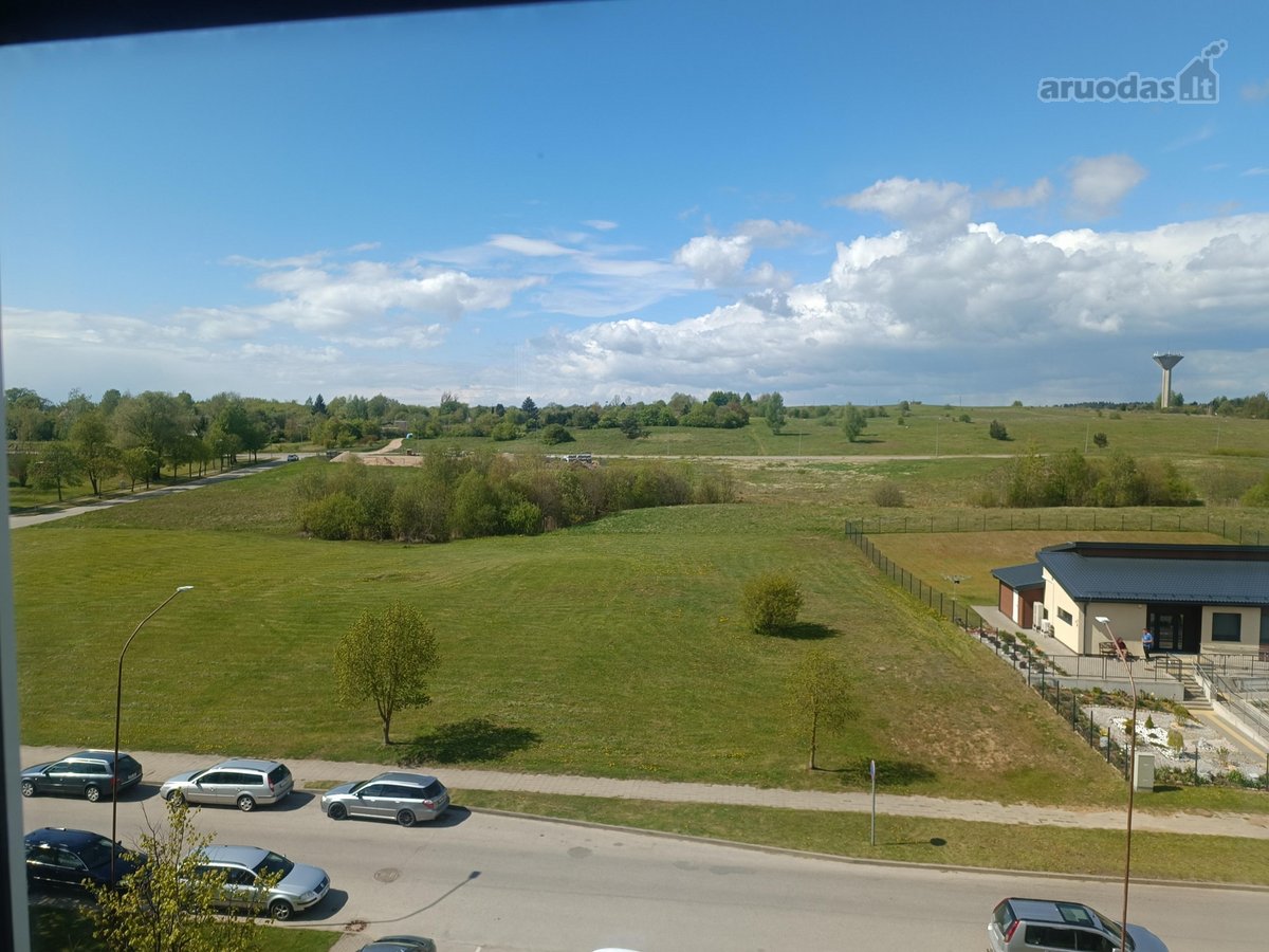 Tvarkingas, šviesus, su gražiu vaizdu pro - nuotraukos Nr. 6
