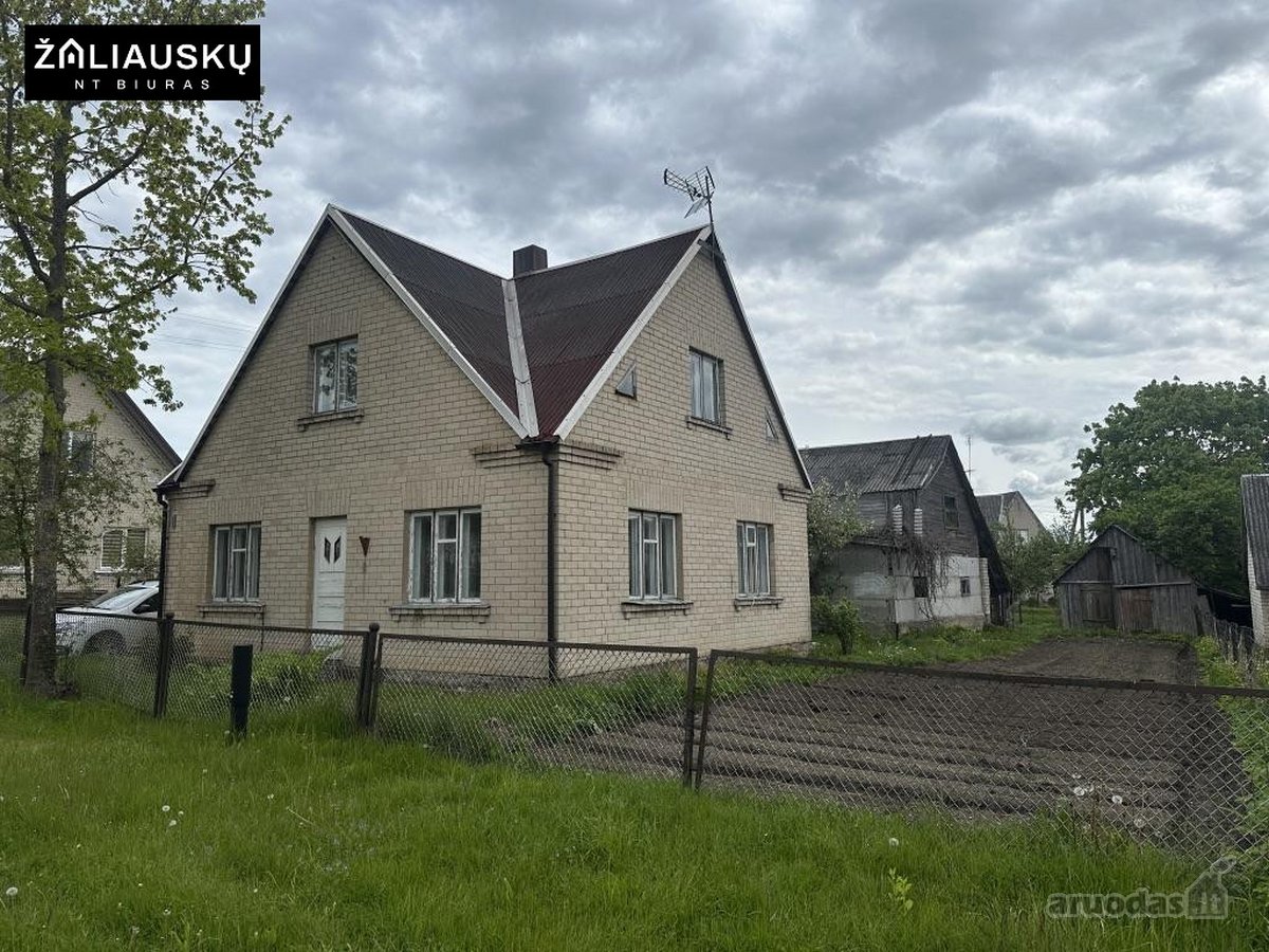 Parduodamas Tvarkingas mūrinis gyv. namas - Skelbiu.lt