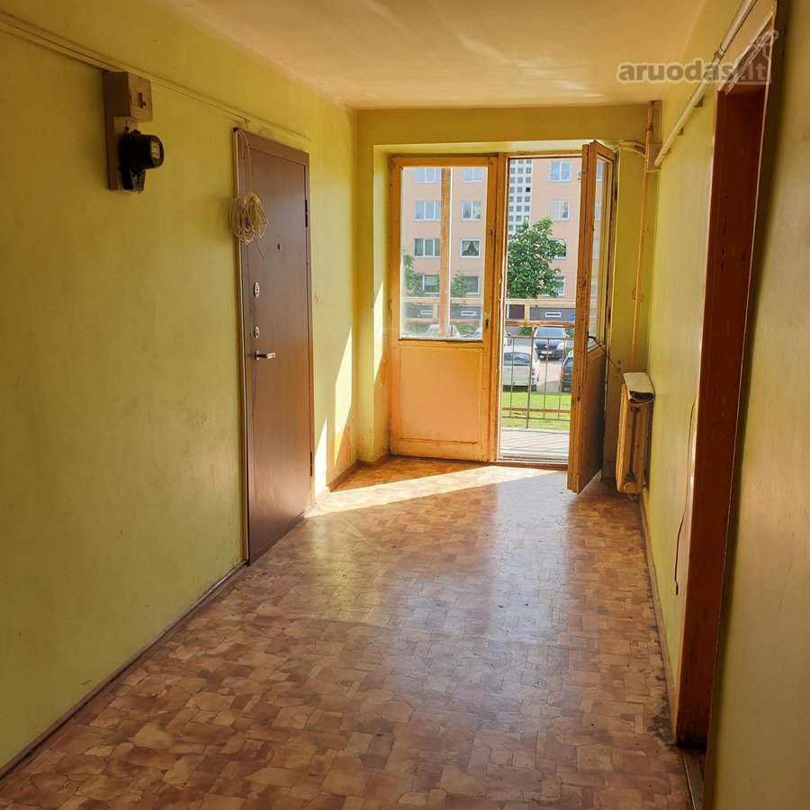 Bendrabučio tipo daugiabutyje parduodamas