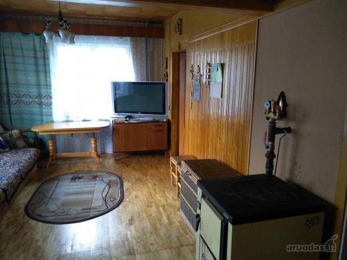 Parduodamas dviejų aukštų gyvenamas namas - nuotraukos Nr. 3