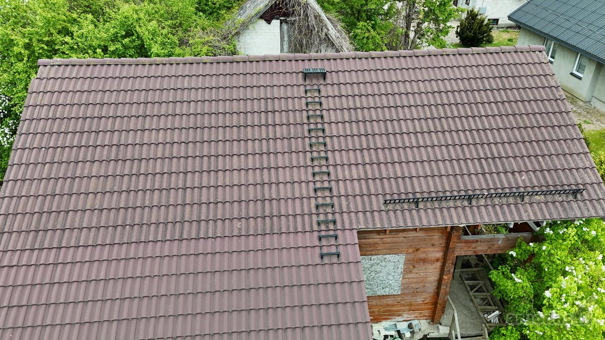 Parduodamas jaukus rąstinis 77 kv. m sodo - nuotraukos Nr. 4