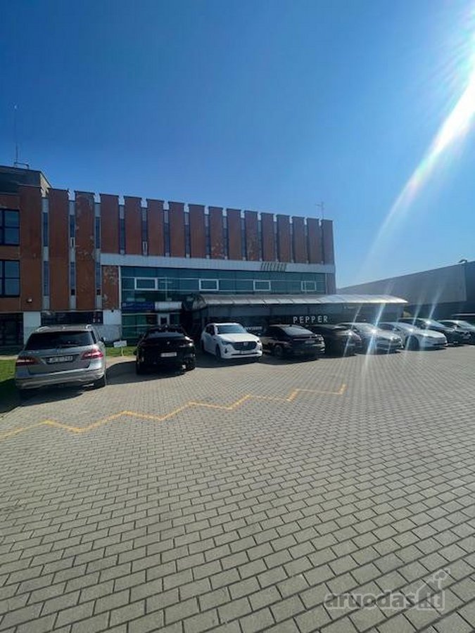 Nuomojamos 96,69 kv. m ploto patalpos –