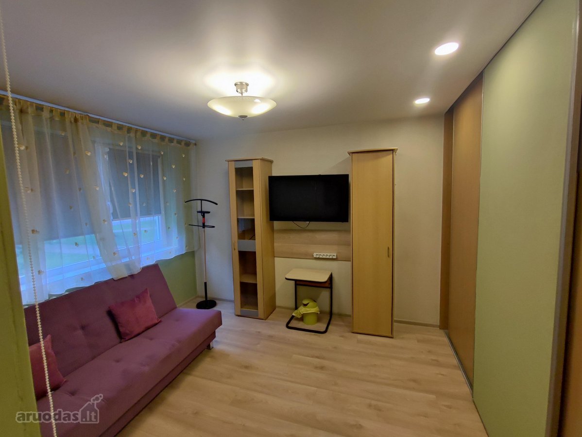 Nt Agentus Prašau Neskambinti, Nuomoja
