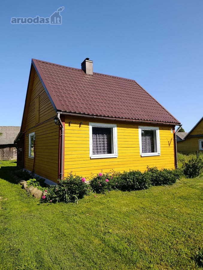 Parduodamas namas su žemės sklypu randasi