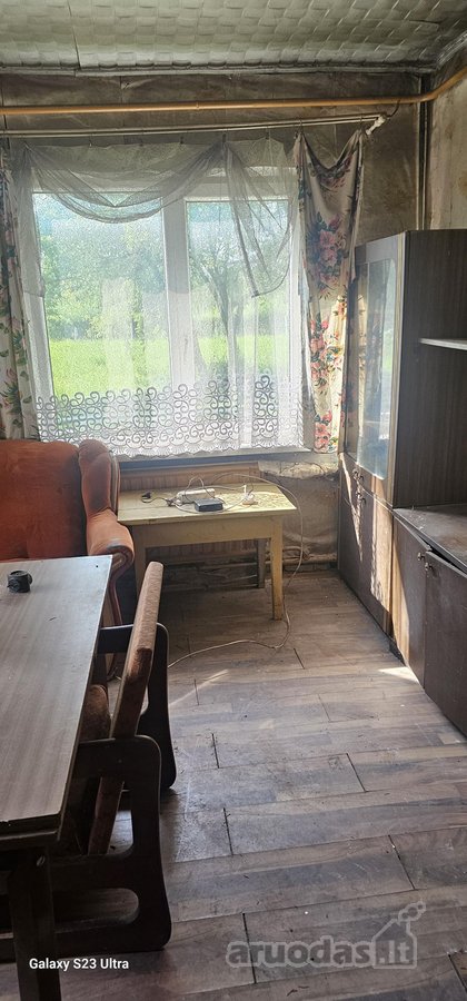 Parduodamas namas jam reikalingi kambarių - nuotraukos Nr. 9