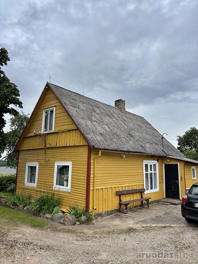Parduodama tvarkinga, 3 kambarių 52,88 kv. m.