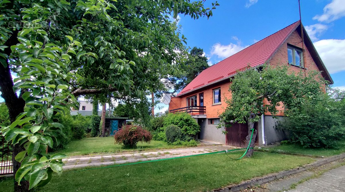 Parduodamas jaukus 1 aukšto namas su mansarda