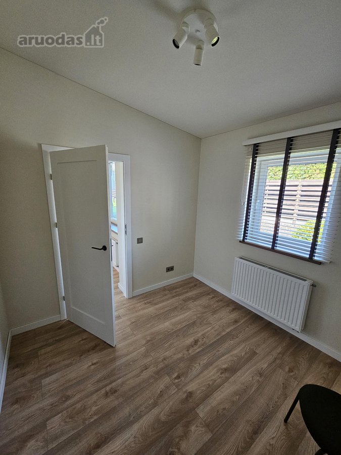Nuomojamas naujai suremontuotas, šviesus ir - nuotraukos Nr. 20