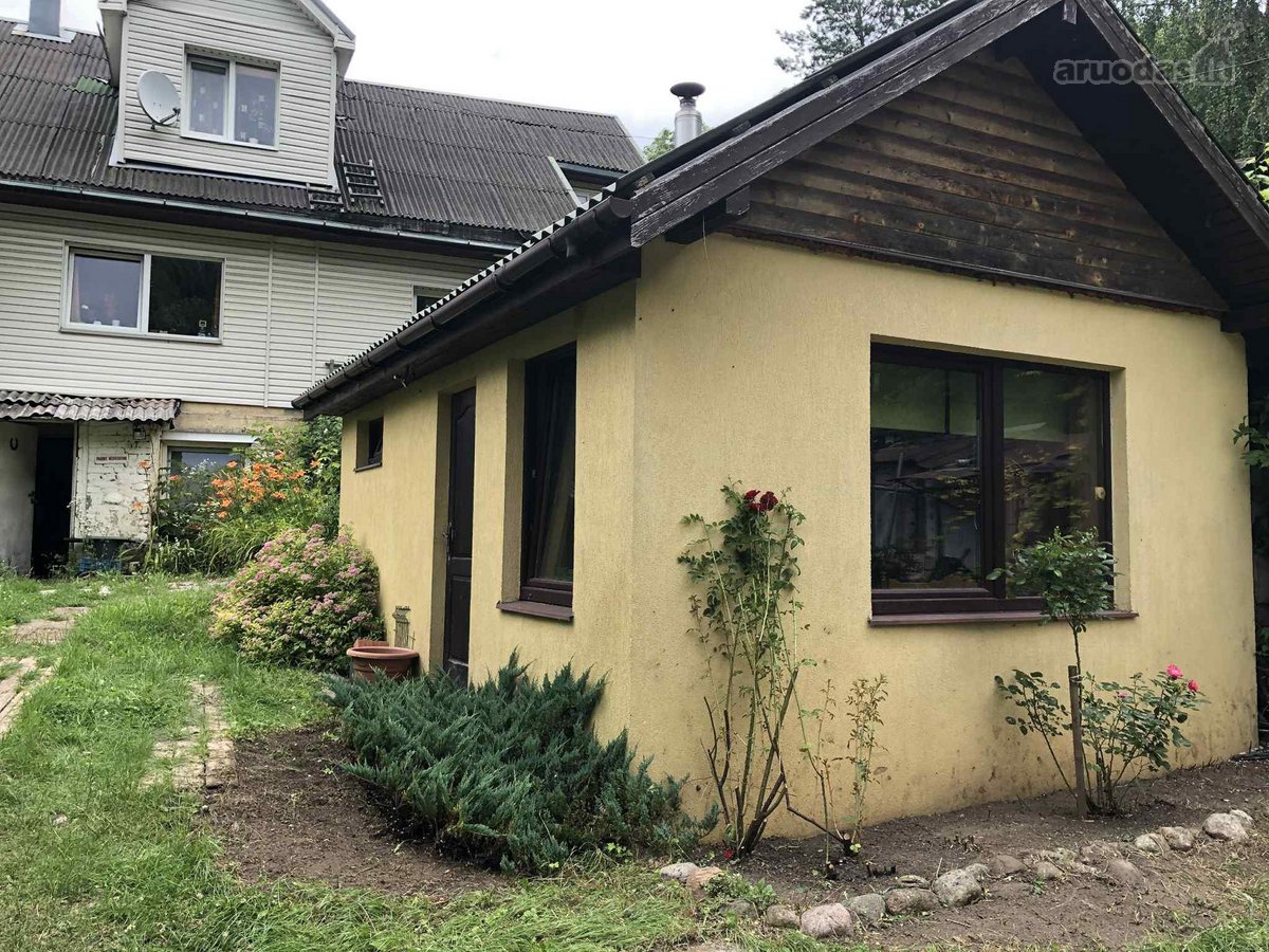 Parduodamas 3 kambarių butas su sklypu ir - nuotraukos Nr. 2