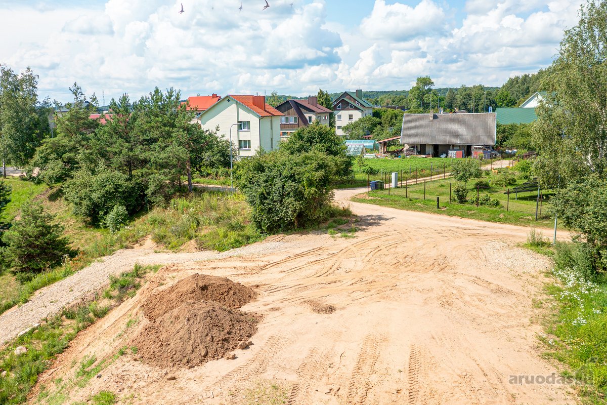 Parduodamas išskirtinis namų valdos