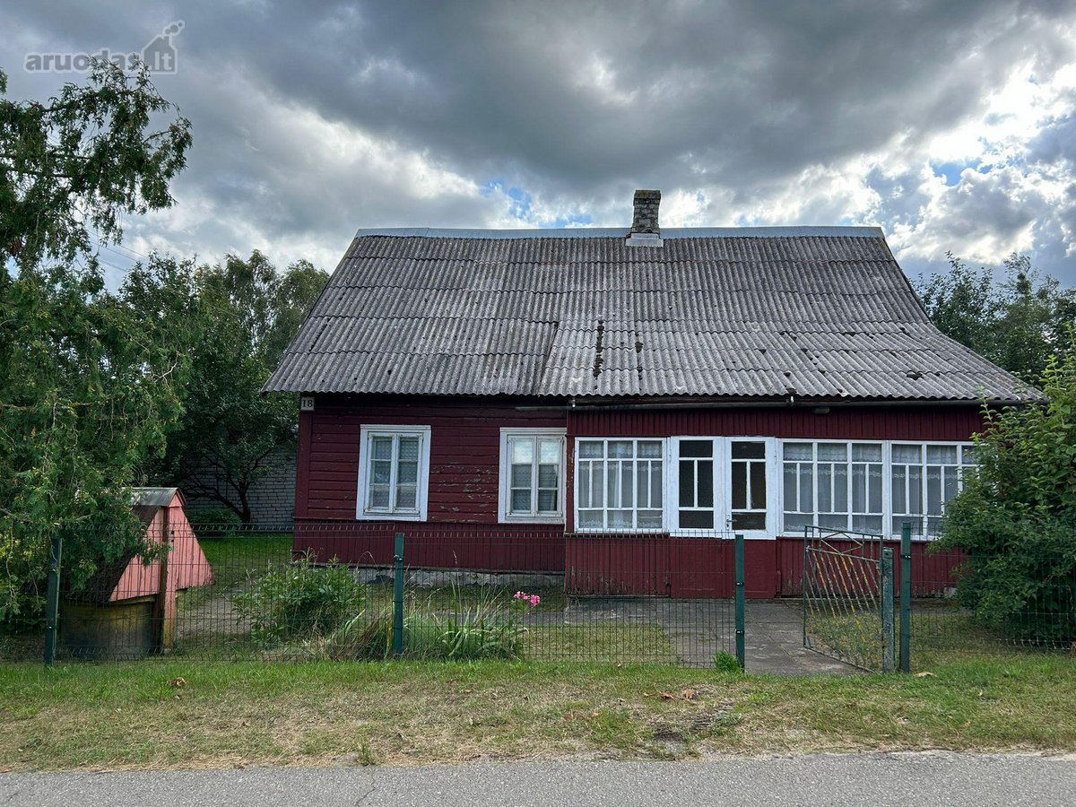 Parduodama sodyba Dubičių kaime, Varėnos