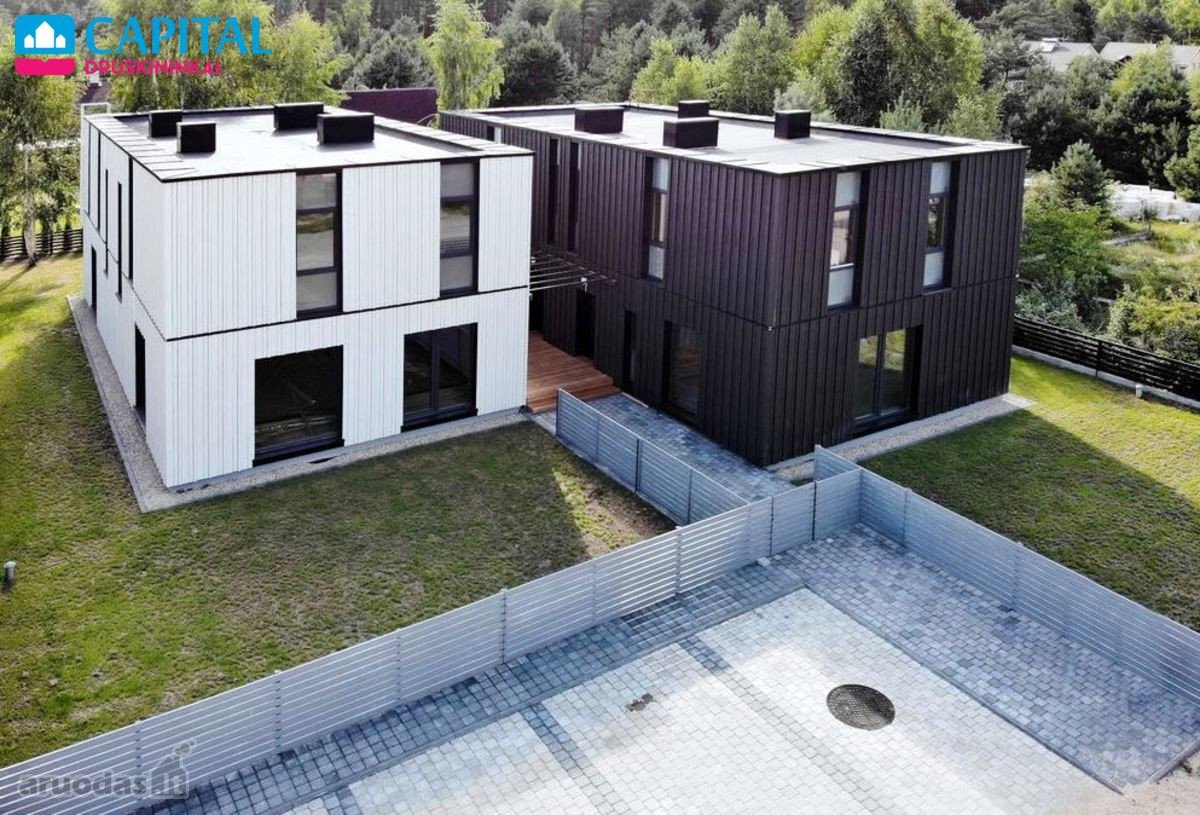 Kotedžas su daline apdaila ir žemės sklypo - nuotraukos Nr. 2