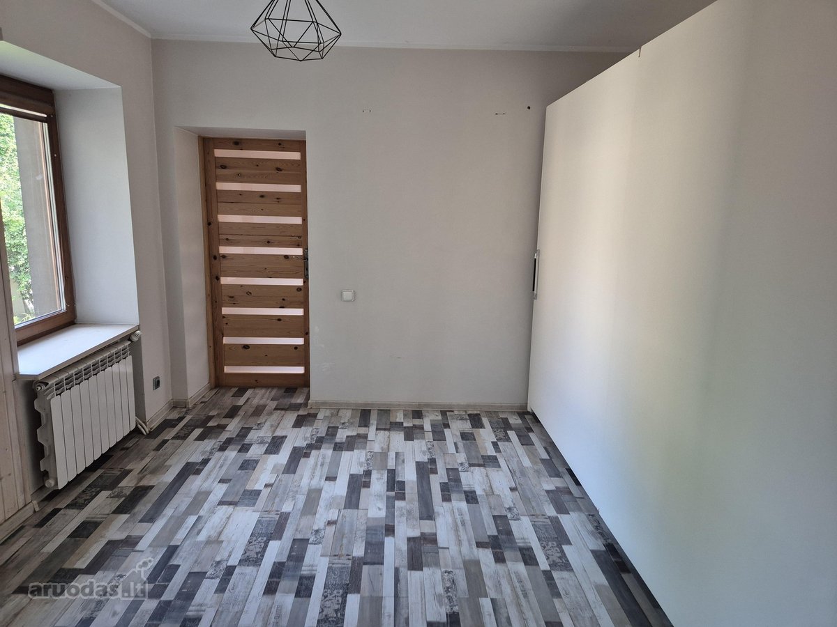 Už buto kainą parduodama namo dalis labai - nuotraukos Nr. 13