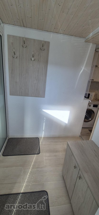 Išnuomojamas naujai renovuotas 48 kv.m. - nuotraukos Nr. 13