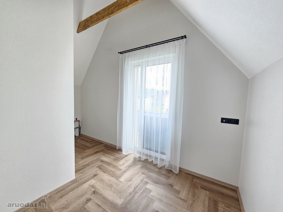 Parduodamas įrengtas 3 kambarių kotedžas - nuotraukos Nr. 16