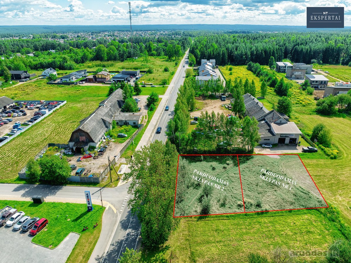 Vilniuje,balsiuose,žaliųjų Ežerų gatvėje