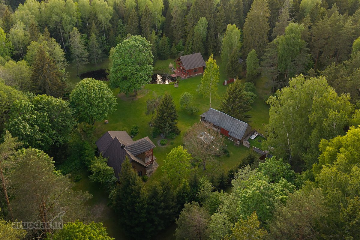 Nuostabaus grožio sodyba su tvenkiniu - nuotraukos Nr. 13