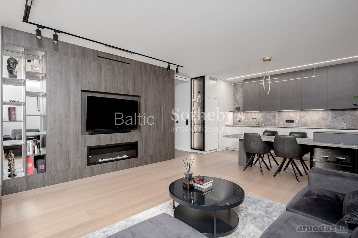 Naujai įrengti 3 kambarių apartamentai su