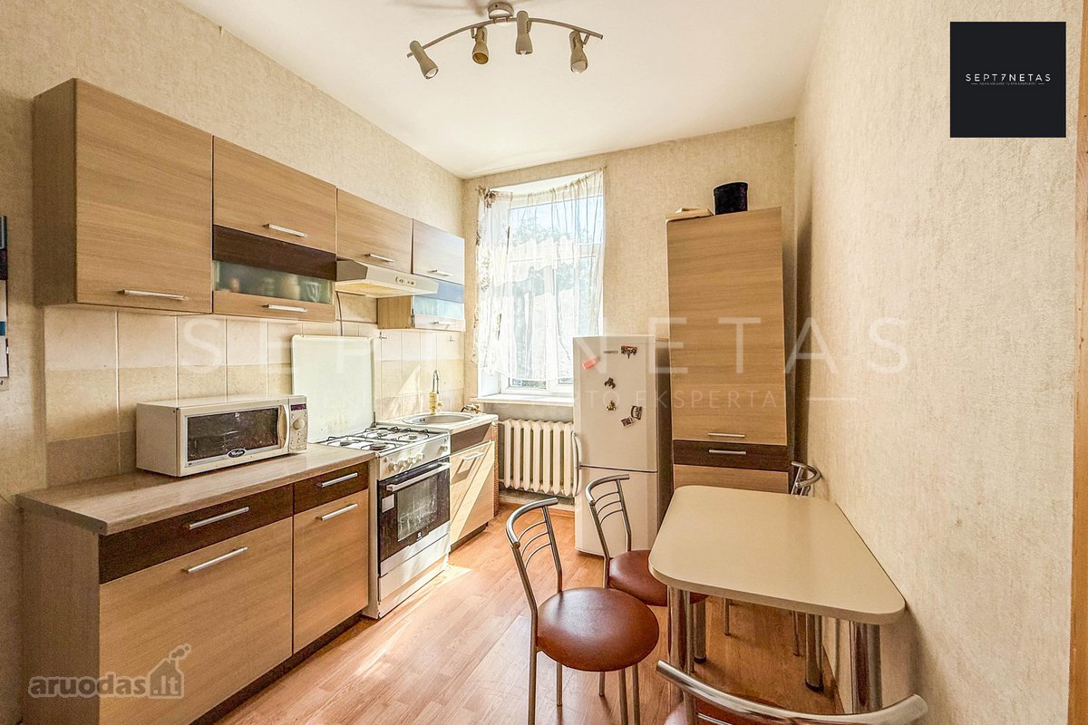 Vytauto g., Kretingoje, parduodamas Šiltas, - Skelbiu.lt