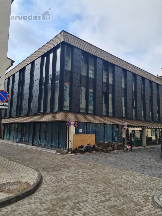 Išnuomojamos komercinės patalpos pirmajame