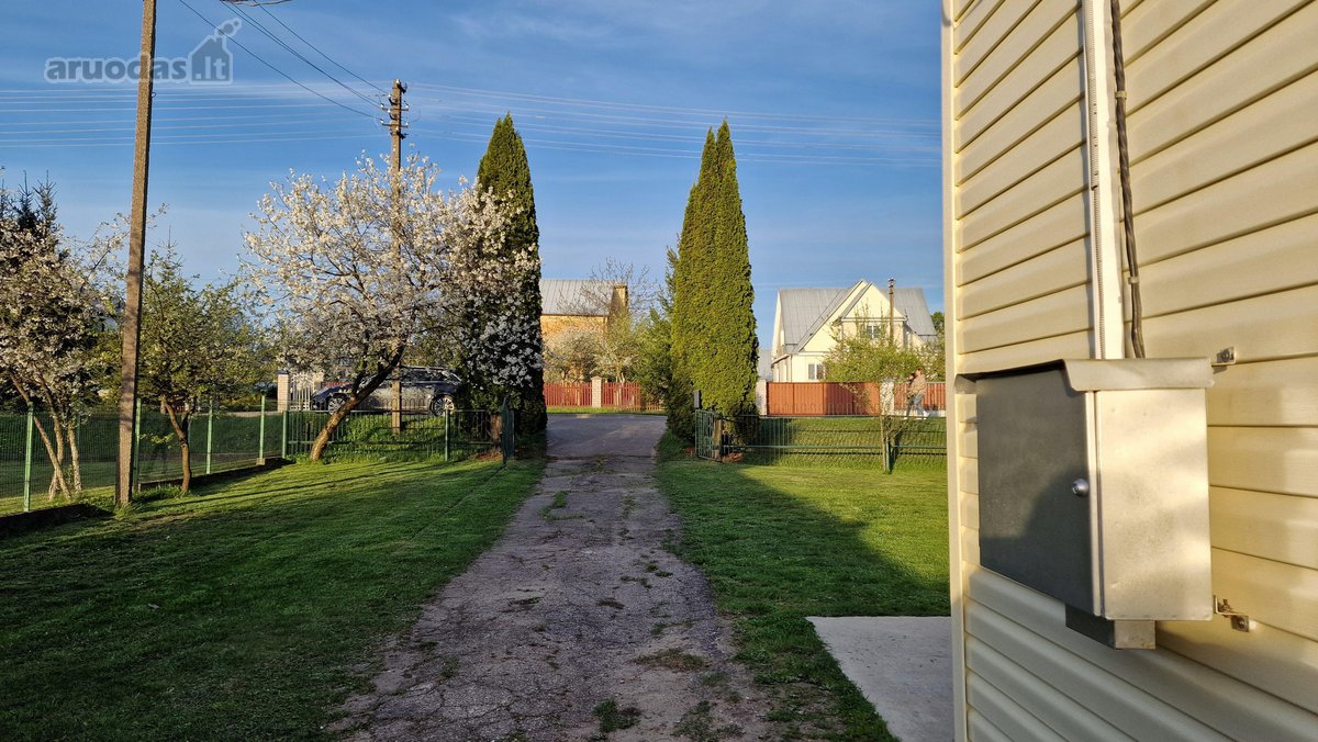 Parduodamas erdvus ir jaukus 2 aukštų namas - nuotraukos Nr. 13