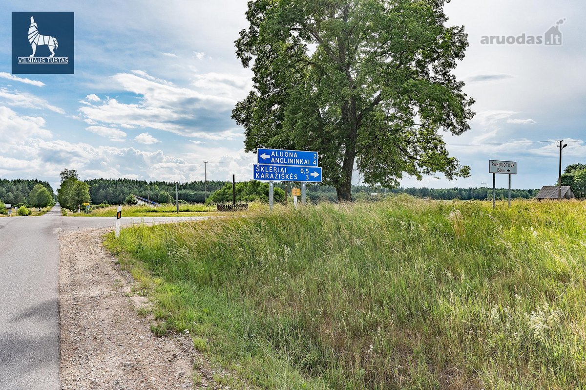 Didelė, daugiau nei pusės hektaro namų valda - nuotraukos Nr. 28
