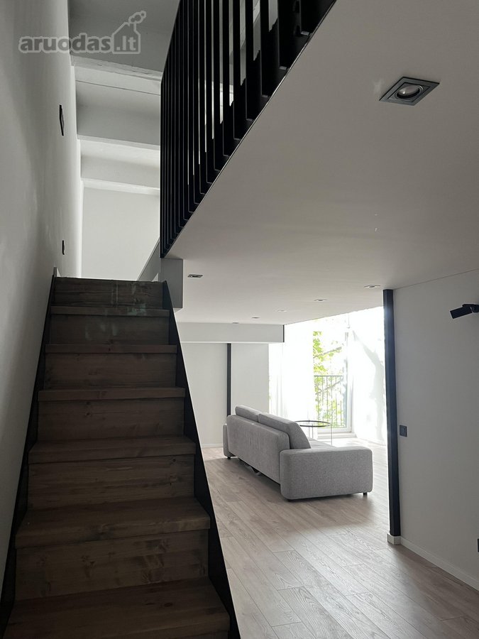 Šviesus Ir Erdvus Lofto Tipo Butas Žirmūnuose - nuotraukos Nr. 8
