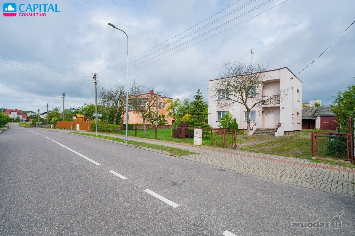 Šalčininkuose, Naujoji G. 27, Parduodamas