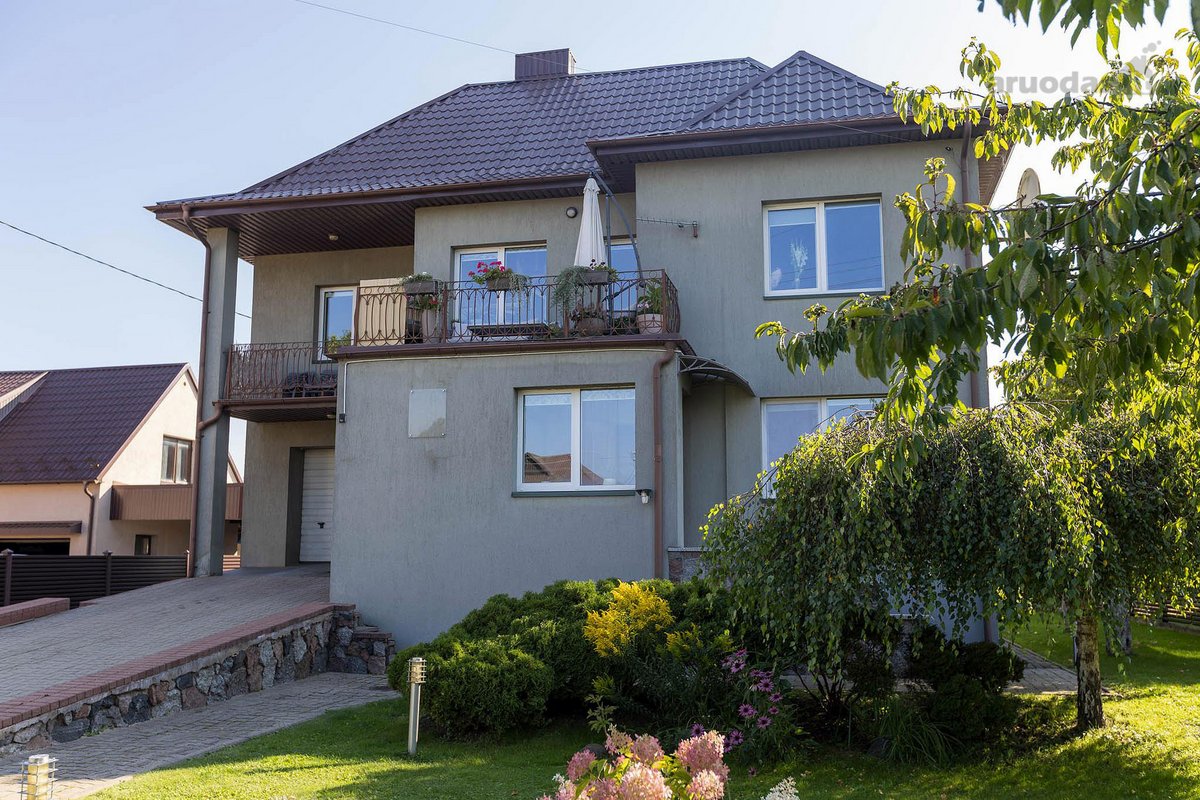 Parduodams išskirtinai jaukus šeimos namas - nuotraukos Nr. 3